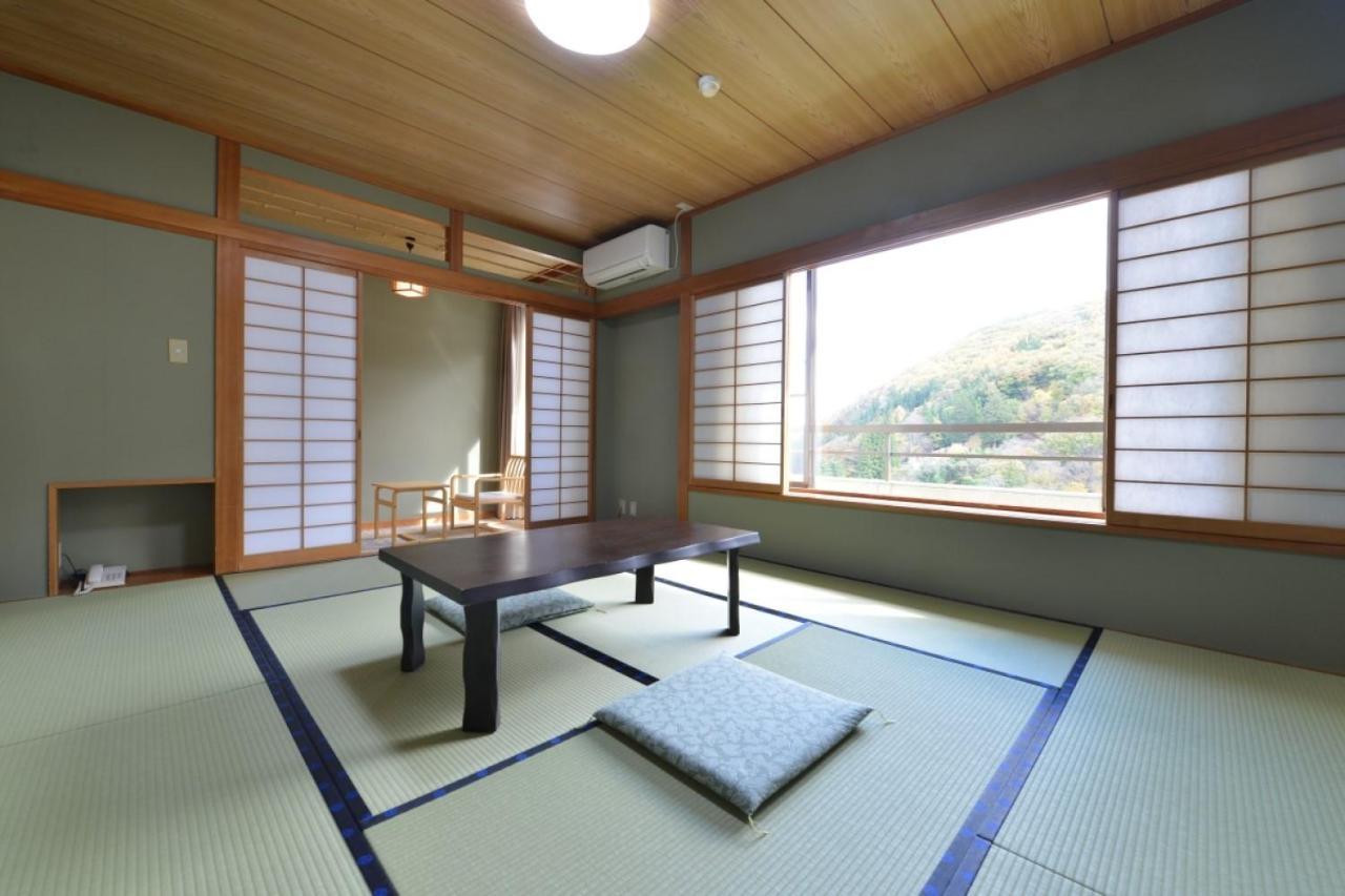 Ooedo Onsen Monogatari Shinshu Kakeyu Hotel Ueda Exterior photo
