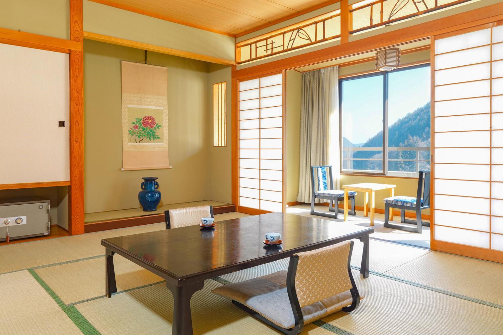 Ooedo Onsen Monogatari Shinshu Kakeyu Hotel Ueda Exterior photo