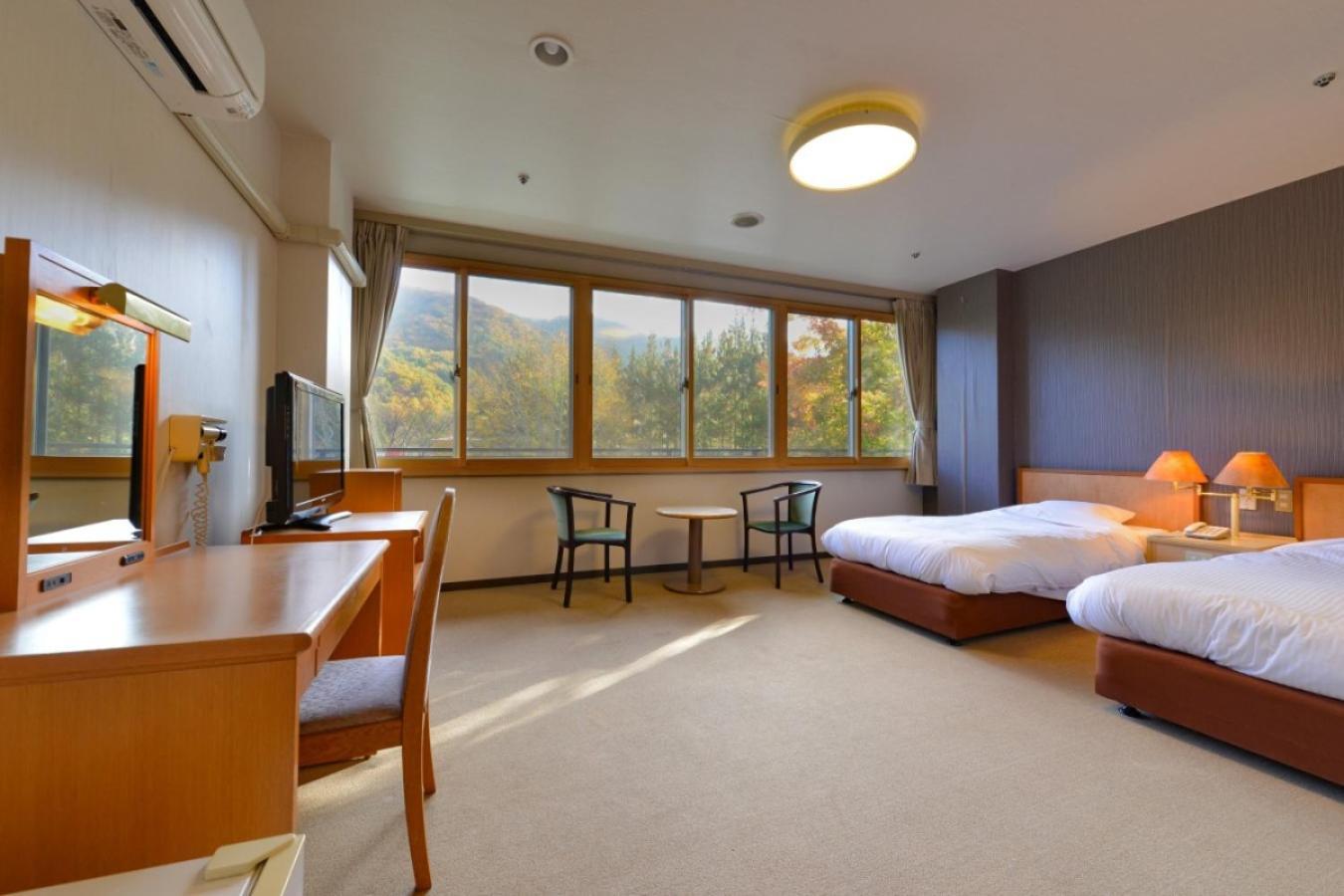 Ooedo Onsen Monogatari Shinshu Kakeyu Hotel Ueda Room photo
