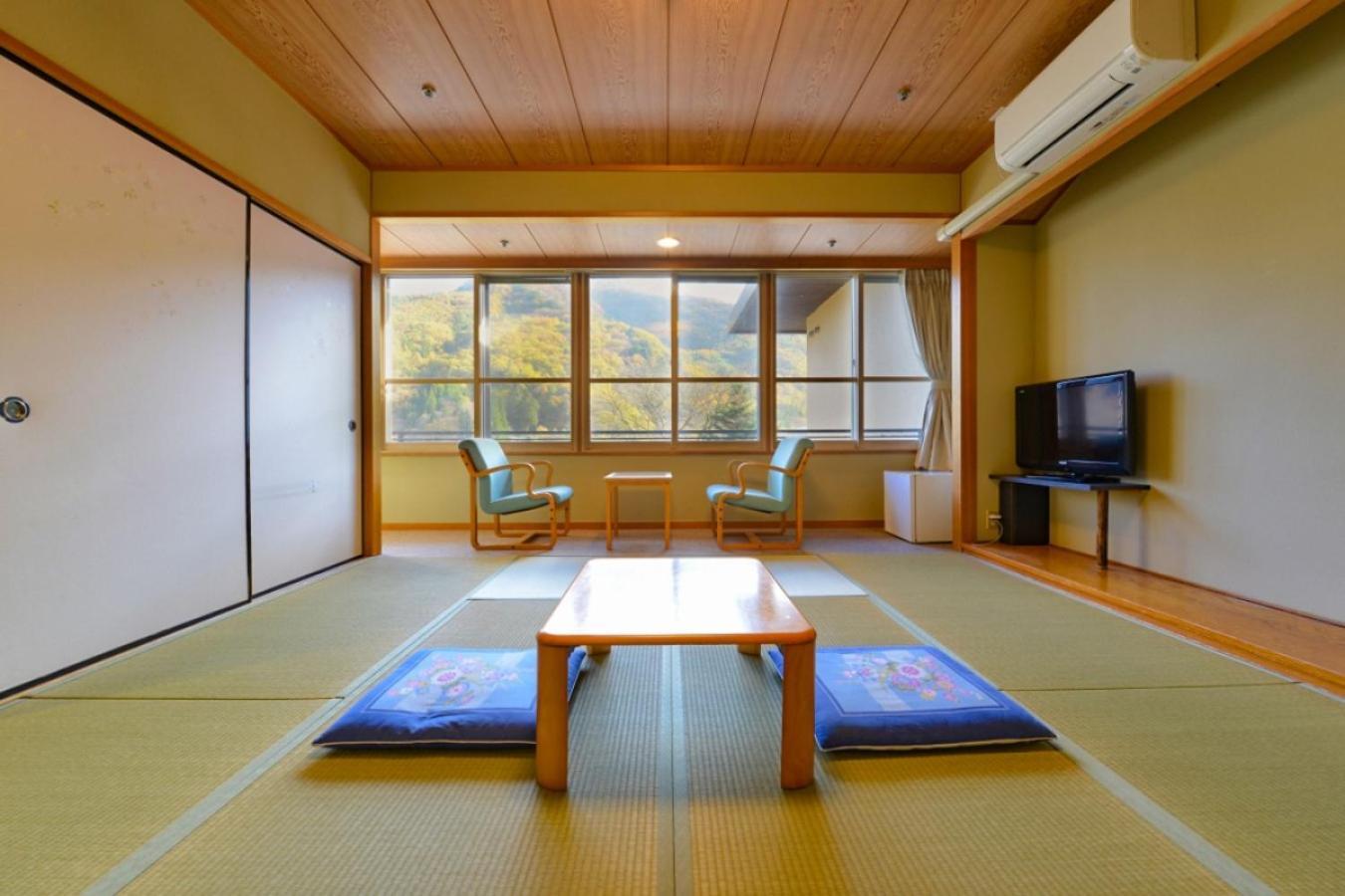 Ooedo Onsen Monogatari Shinshu Kakeyu Hotel Ueda Room photo