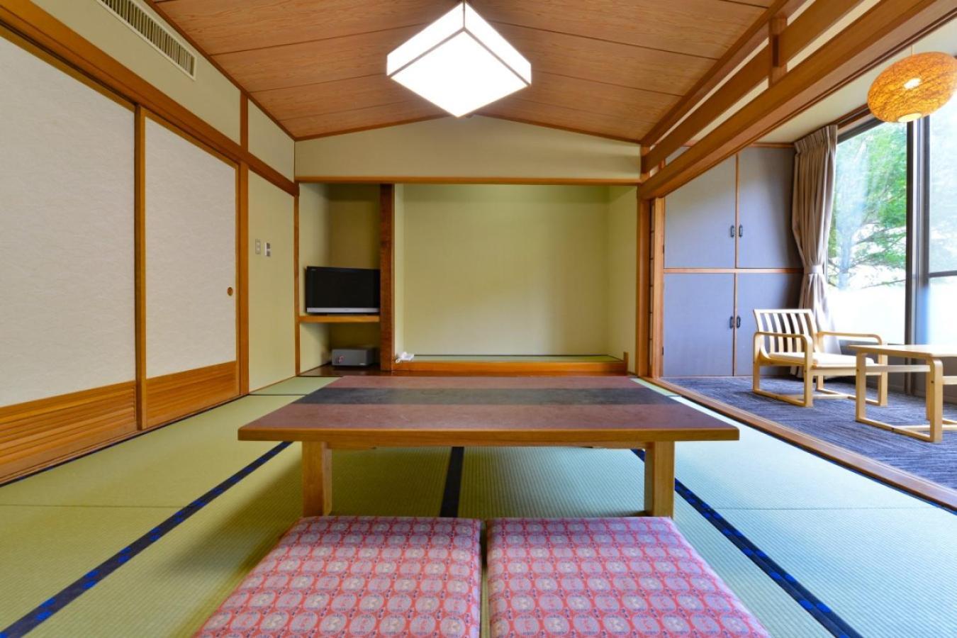 Ooedo Onsen Monogatari Shinshu Kakeyu Hotel Ueda Room photo